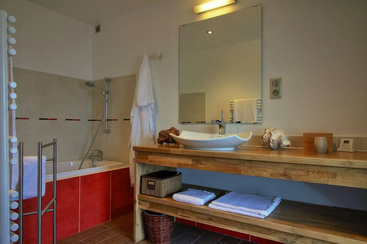 Maison De Vacances De Menez Reun Villa Saint-Jean-Trolimon 0*,